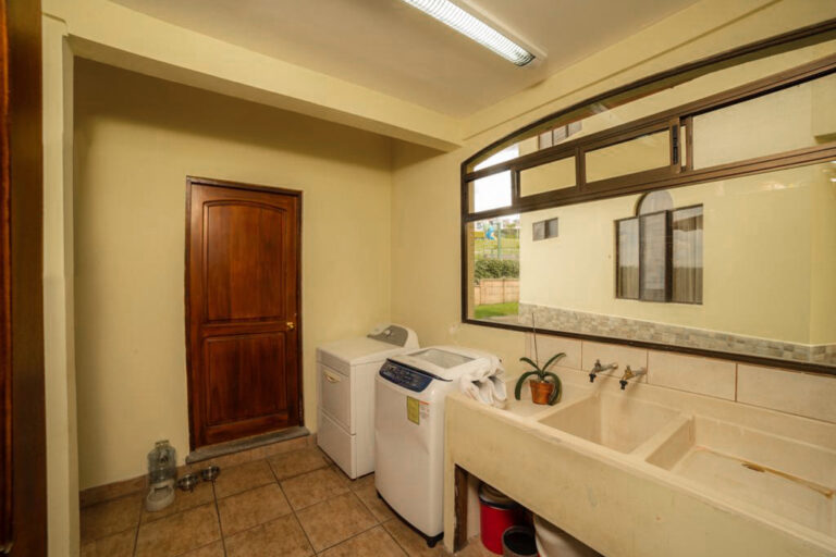condominio-vista-real-sabanilla-fe-9