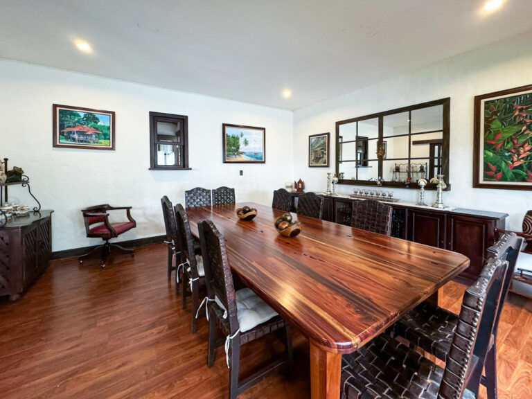 se-vende-amplia-casa-en-residencial-ad-3