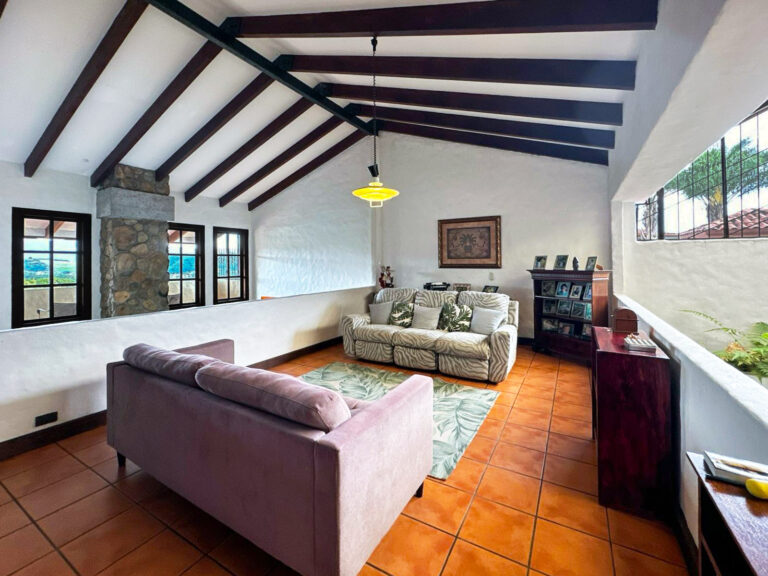 se-vende-amplia-casa-en-residencial-ad-9