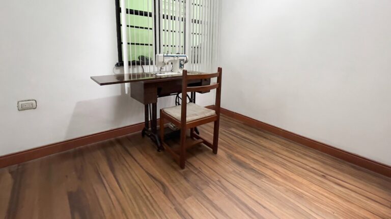se-vende-amplia-casa-en-san-pedro-fe-18
