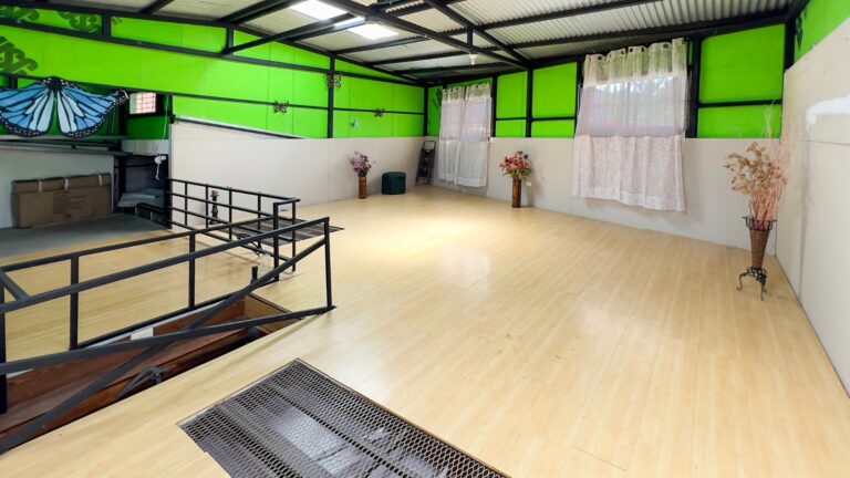 se-vende-amplia-casa-en-san-pedro-fe-23