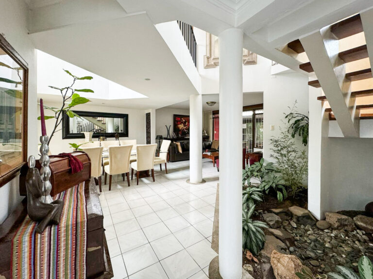 se-vende-casa-en-residencial-privado-ad-2