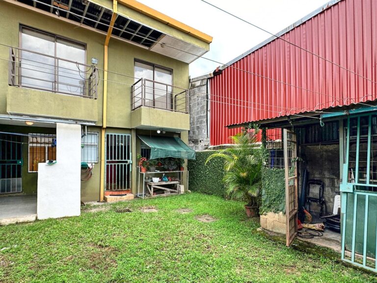 se-vende-casa-independiente-con-patio-14