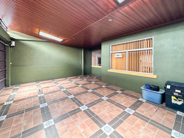 se-vende-casa-independiente-con-patio-2