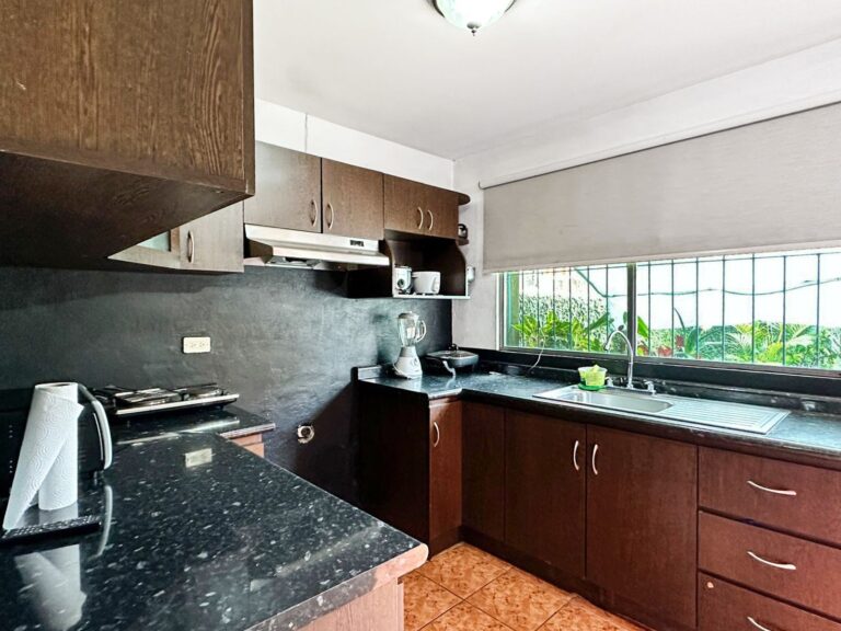 se-vende-casa-independiente-con-patio-4