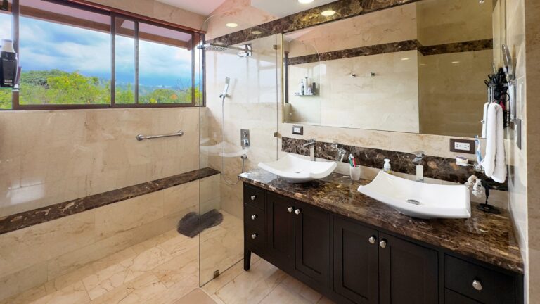 se-vende-elegante-casa-de-2-niveles-fe-21