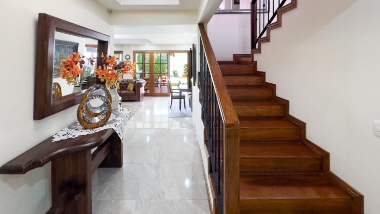 se-vende-elegante-casa-de-2-niveles-fe-5