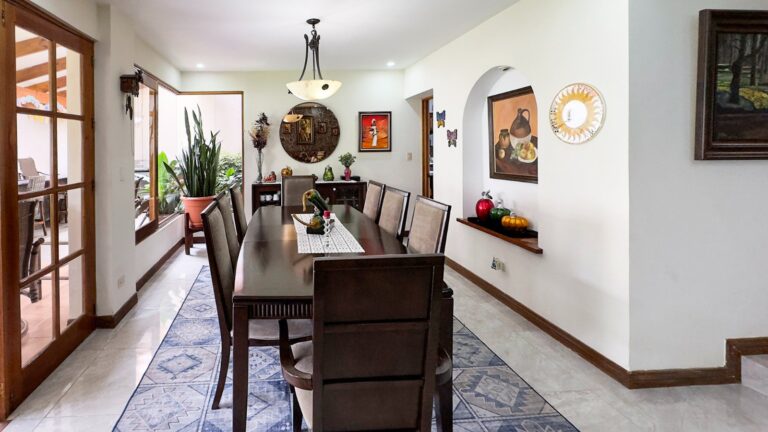 se-vende-elegante-casa-de-2-niveles-fe-7