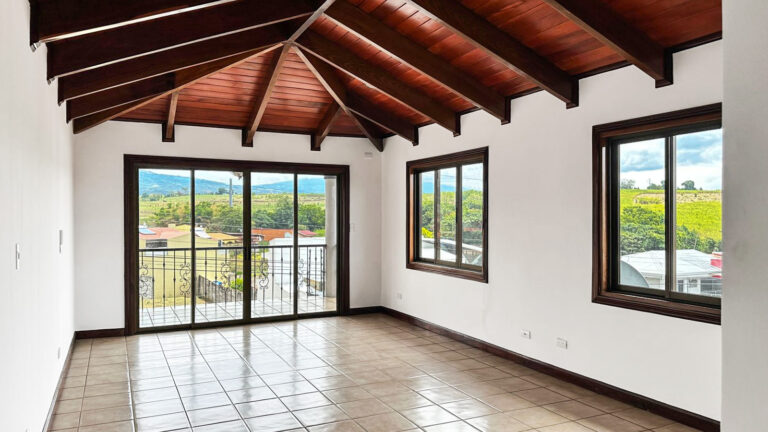 se-vende-espectacular-casa-en-residencial-fau-17
