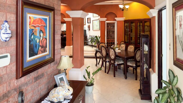 se-vende-hermosa-casa-en-los-colegios-fe-4