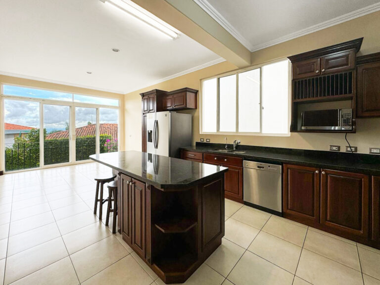 se-vende-o-alquila-linda-casa-en-condominio-ma-8