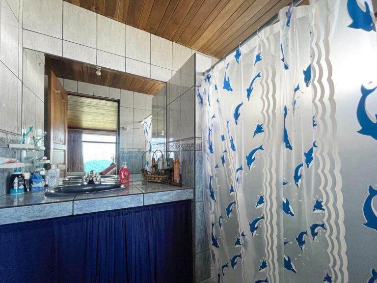 se-vende-propiedad-con-vista-en-la-angelina-ad-16