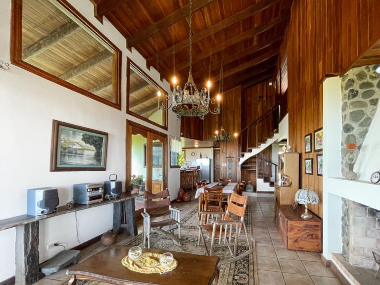 se-vende-propiedad-con-vista-en-la-angelina-ad-4