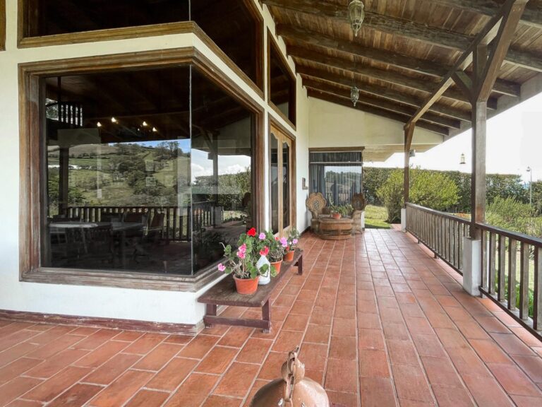 se-vende-propiedad-con-vista-en-la-angelina-ad-9