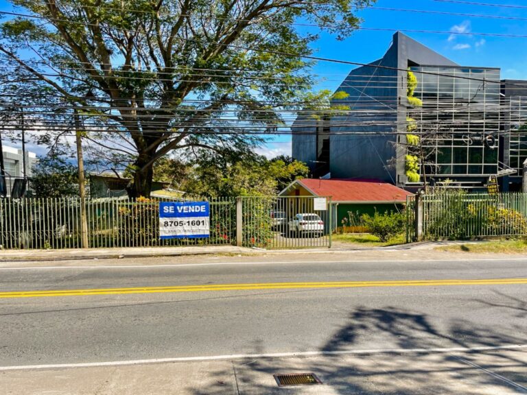 se-vende-propiedad-sobre-calle-principal-de-guachipelin-escazu-ad-1