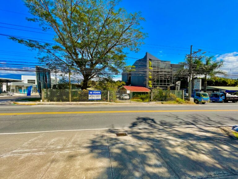 se-vende-propiedad-sobre-calle-principal-de-guachipelin-escazu-ad-3