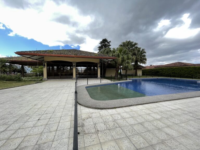 terreno-en-condominio-lakota-20
