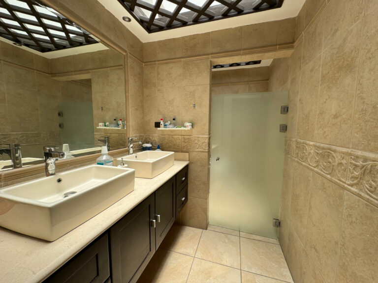 venta-de-condominio-de-5-hab-ad-12