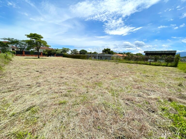 venta-lote-plano-ubicado-8