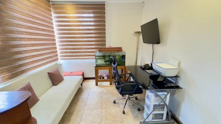 Venta-casa-de-2-plantas-en-condominio-Vista-Real-San-Rafael.-FE-1