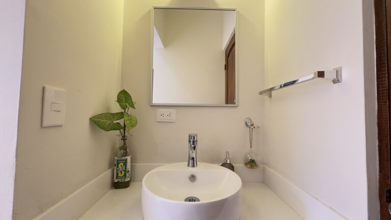 Venta-casa-de-2-plantas-en-condominio-Vista-Real-San-Rafael.-FE-17