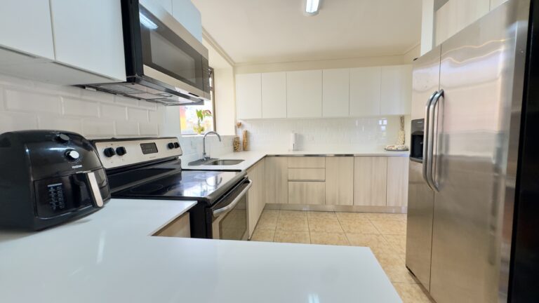 Venta-casa-de-2-plantas-en-condominio-Vista-Real-San-Rafael.-FE-7