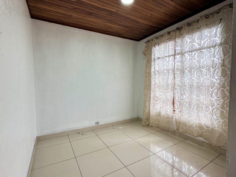 Venta-casa-uso-mixto-Tropicana-Alajuela.-FAU-13