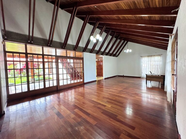 Venta-casa-uso-mixto-Tropicana-Alajuela.-FAU-14