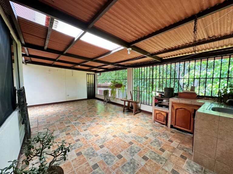 Venta-de-propiedad-uso-mixto-San-Antonio-del-Tejar-Alajuela.-FAU-10