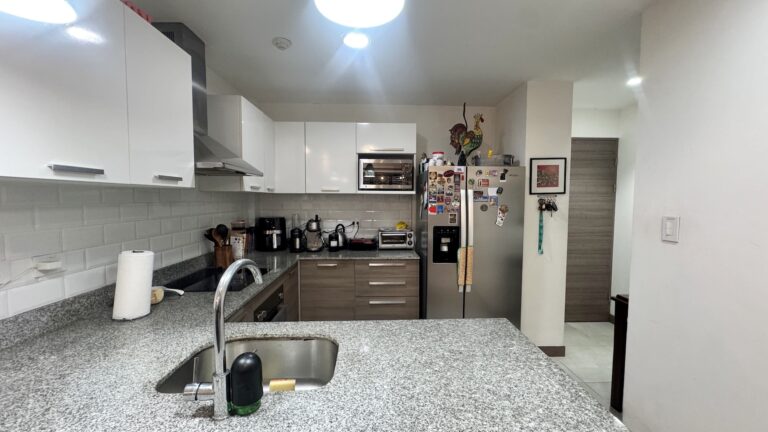 ajustadas-venta-apartamento-101-escalante-1-2