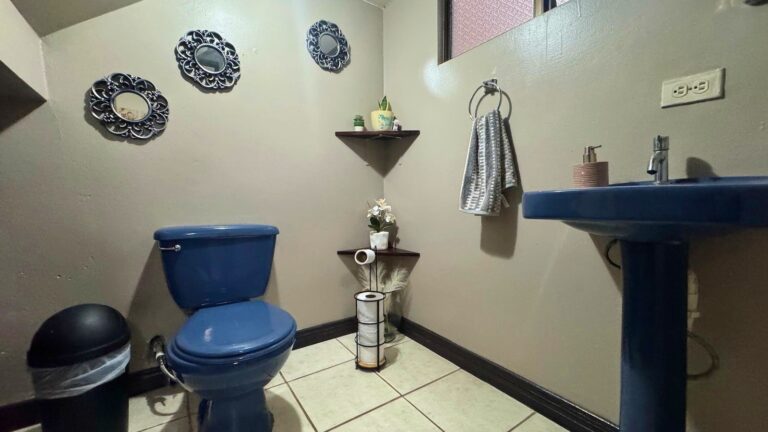 ajustadas-venta-de-casa-cterraza-amplia-en-residencial-paso-real-tres-rios-ad-14