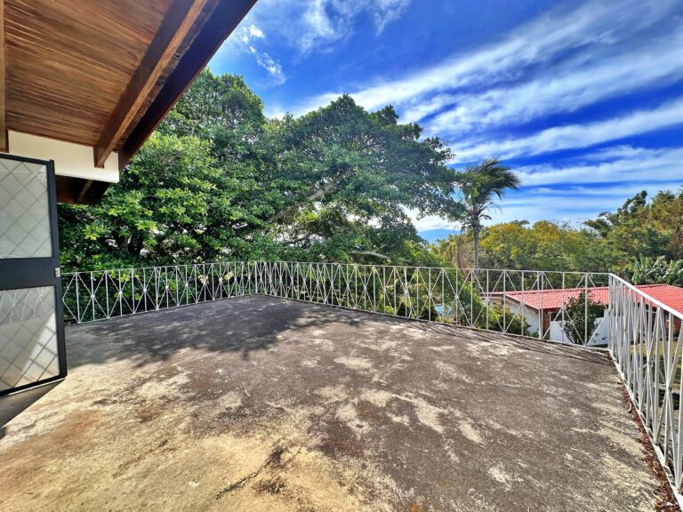 ajustadas-venta-quinta-con-vista-y-piscina-santa-barbara-heredia.-fau-16-1