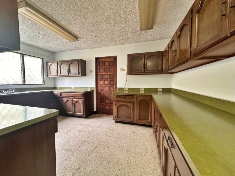 ajustadas-venta-quinta-con-vista-y-piscina-santa-barbara-heredia.-fau-8