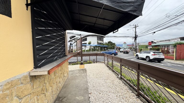 alquiler-locales-comerciales-y-kiosko-san-pedro-montes-de-oca-ad-13
