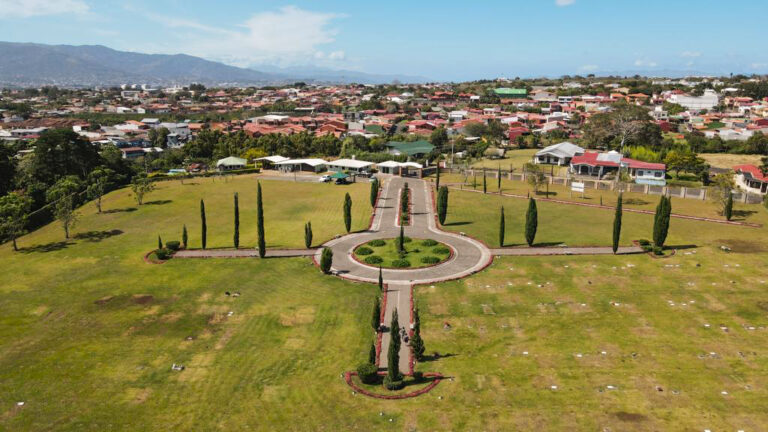 cementerio-privado-ubicado-en-san-pablo-de-heredia-fau-4