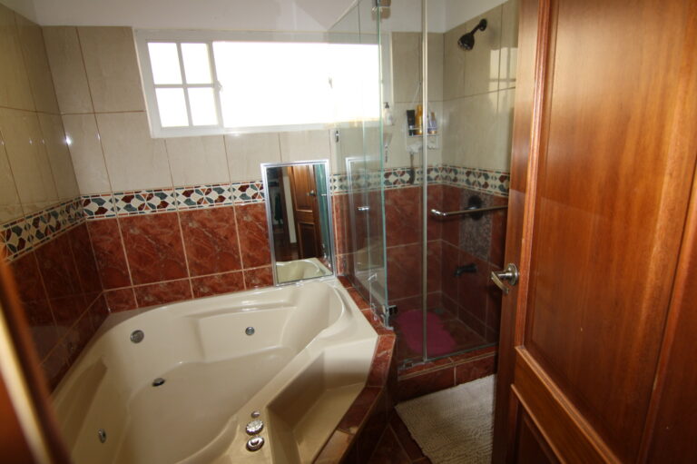 condominio-en-venta-en-pinares-fe-17