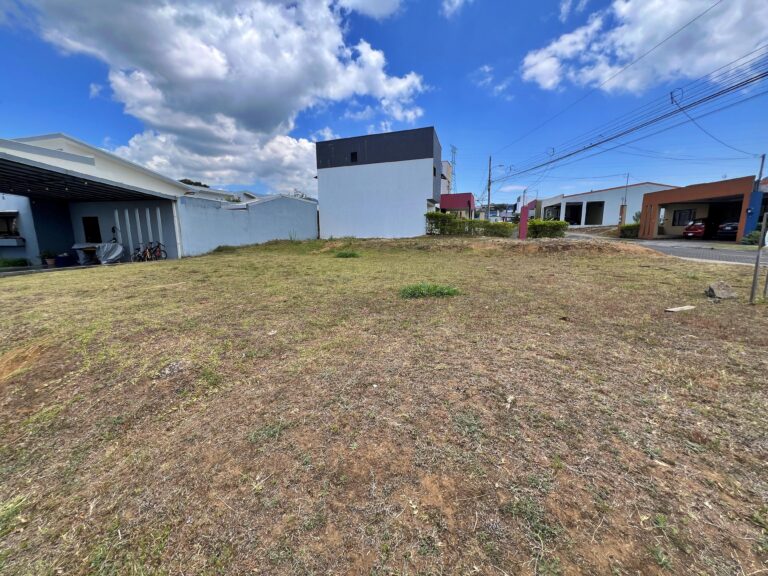 lote-con-topografia-plana-en-condominio-la-union.-mn-4