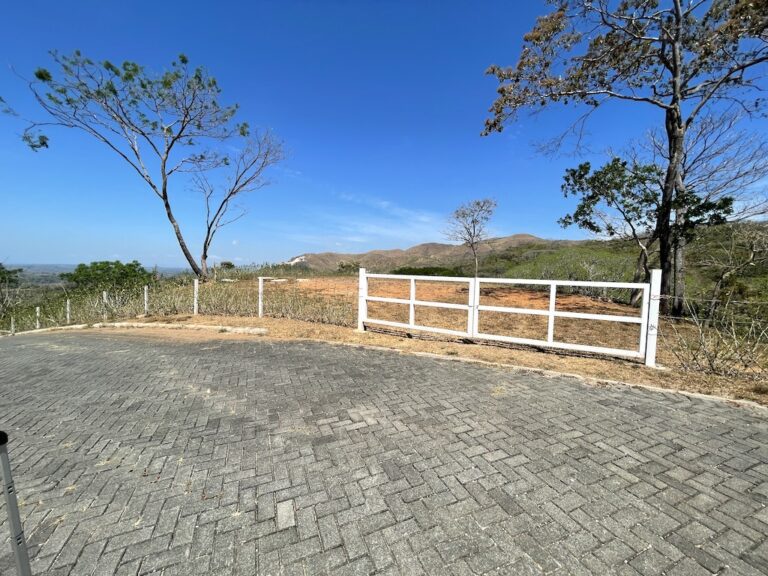 residencial-con-vista-al-mar-en-turrubares-murralf-9