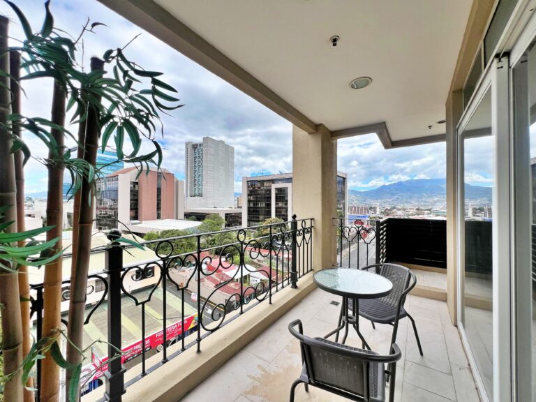 venta-apartamento-moderno-con-balcon-la-sabana.-mn-10-1