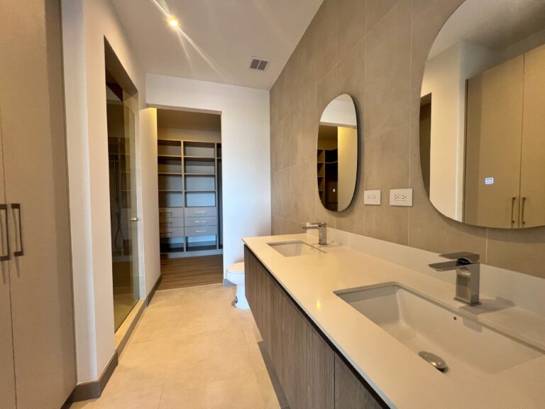 venta-apto-contemporaneo-camplios-ventanales-guachipelin.-mn-2-1