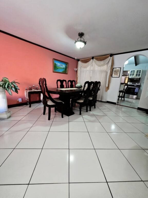 venta-casa-1-planta-desamparados-10
