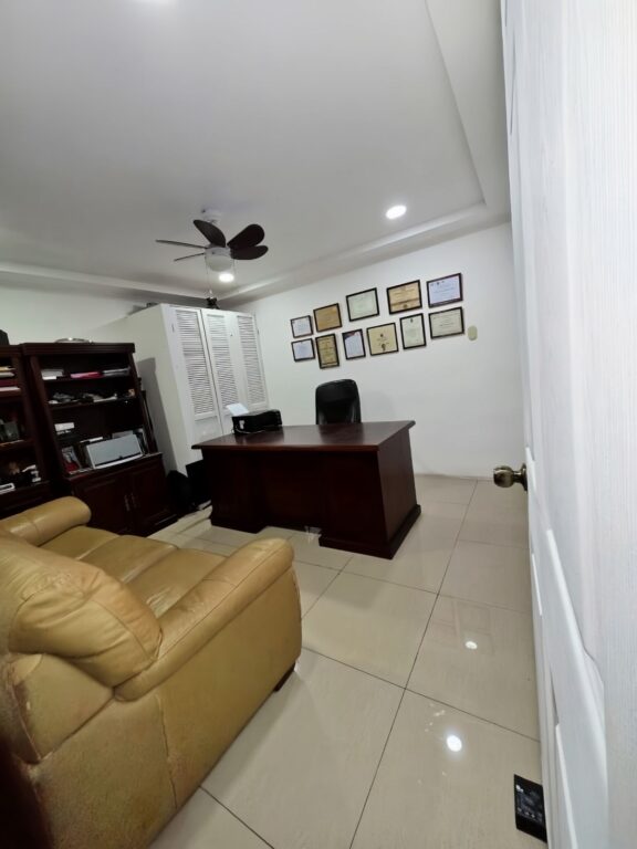 venta-casa-1-planta-desamparados-17