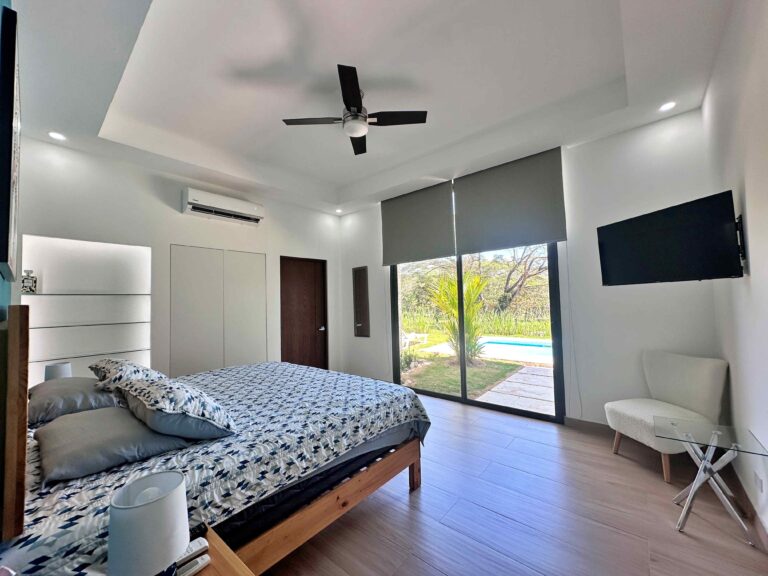 venta-casa-amueblada-con-piscina-y-vistas-naturales-esterillos.-fau-10