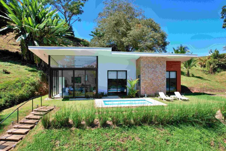 venta-casa-amueblada-con-piscina-y-vistas-naturales-esterillos.-fau-2