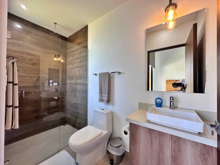 venta-casa-amueblada-con-piscina-y-vistas-naturales-esterillos.-fau-6