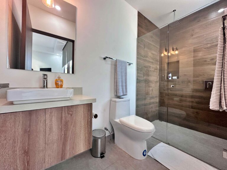 venta-casa-amueblada-con-piscina-y-vistas-naturales-esterillos.-fau-7
