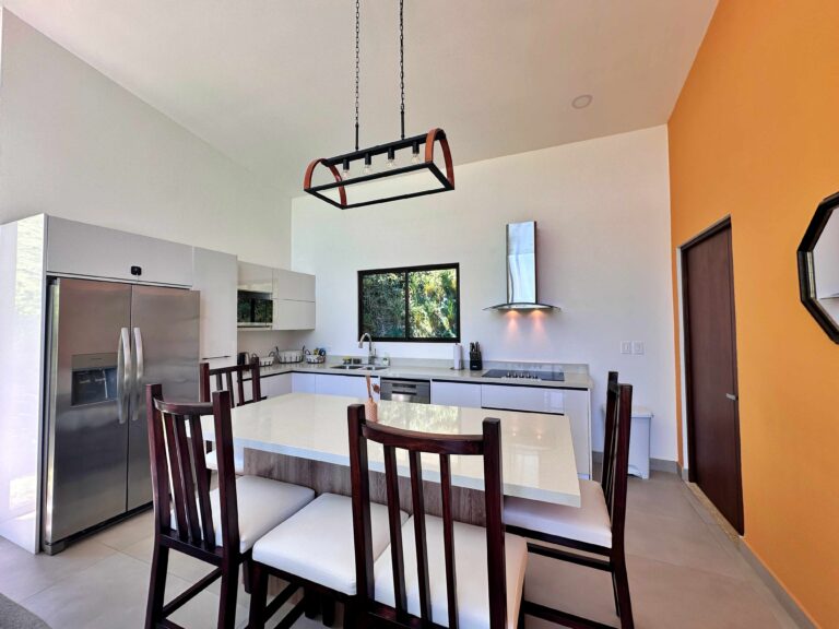 venta-casa-amueblada-con-piscina-y-vistas-naturales-esterillos.-fau-8