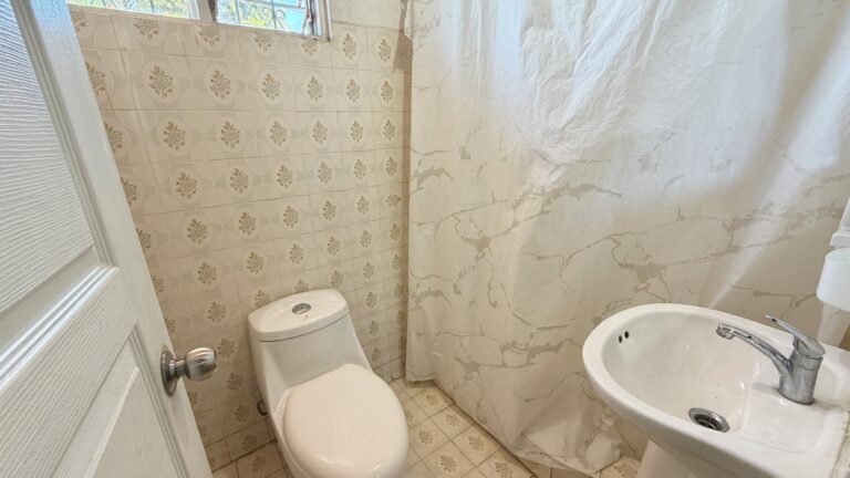 venta-casa-con-excelente-ubiacacion-de-2-niveles-desamparados.-fe-10