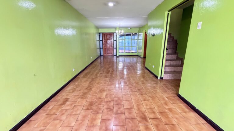 venta-casa-con-excelente-ubiacacion-de-2-niveles-desamparados.-fe-4