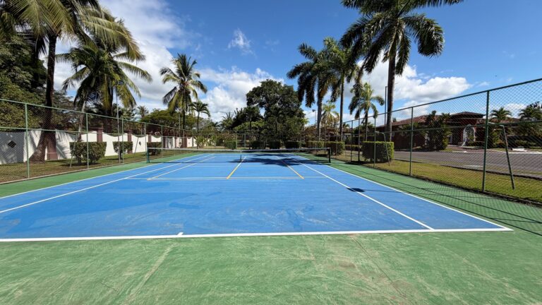 venta-casa-contemporanea-con-piscina-privada-parrita.-fe-17-1-1